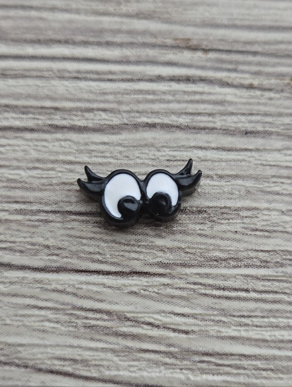 🦉HTF Spooky Eyes Charm